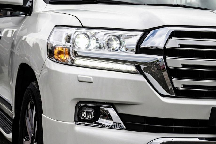 Toyota Land Cruiser 200 2007-2021 Phares Avant 2016+ (Standard) Image