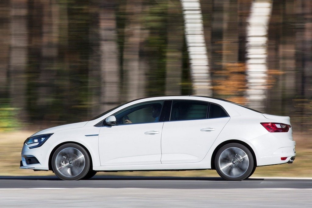 Présentation de la berline Renault Megane quatrième génération
