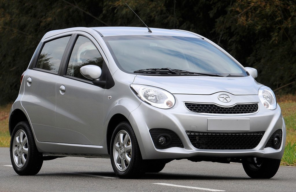 Présentation de la berline compacte JAC J2