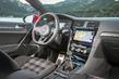 Présentation chargée d’une modification de la berline Volkswagen Golf GTI photo 4