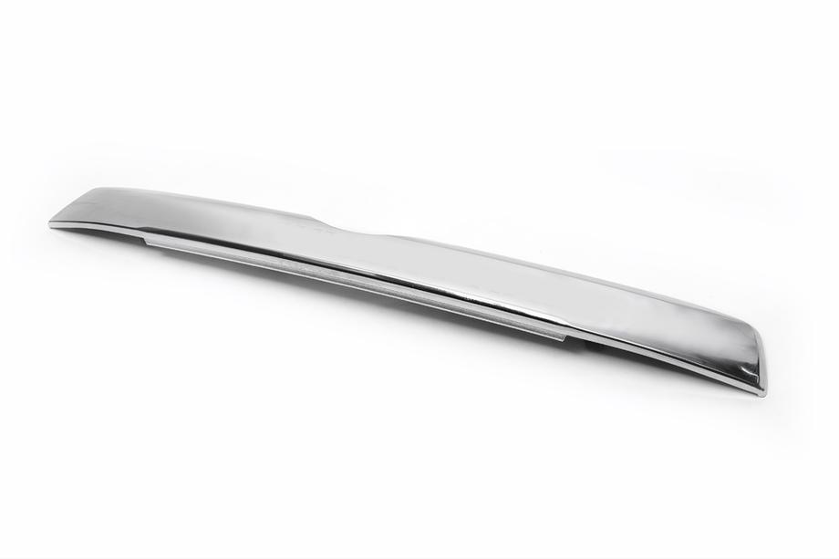 Toyota Land Cruiser Prado 150 2009-2023 Baguette chromée au-dessus de la plaque d'immatriculation (Design 2018) Partie supérieure uniquement Photo 4
