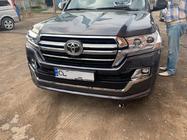 Toyota Land Cruiser 200 2007-2021 Calandre 2016-2021 (design 2019) Sans caméra photo 8