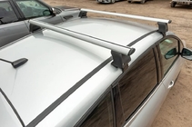 Toyota Camry 2006-2011 Barres de toit (Chrome, Paire) photo 11