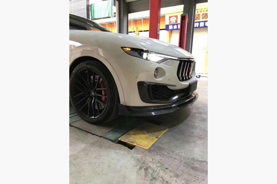 Maserati Levante 2016- Kit carrosserie Mansoru (Carbone véritable) Photo 2