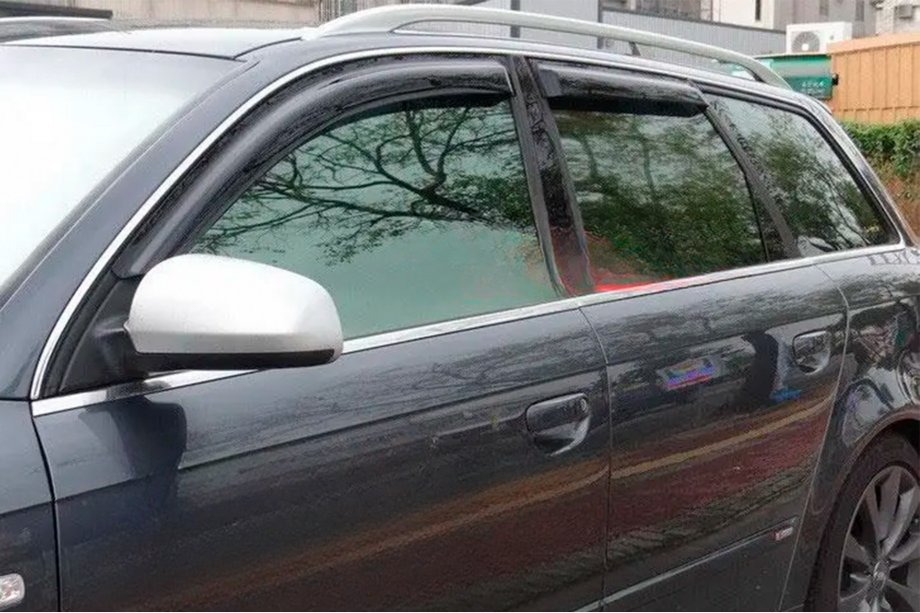 Audi A4 B7 2004-2008 Déflecteurs d’air de vitres (Avant, 4 pcs, HIC) Image