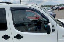 Fiat Doblo I 2001-2005 Déflecteurs de Fenêtre (2 pcs, HIC) photo 2
