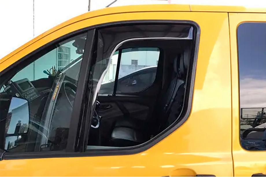 Peugeot Boxer 1994-2006 Déflecteurs de vitre à encastrer (2 pcs, HIC) Image