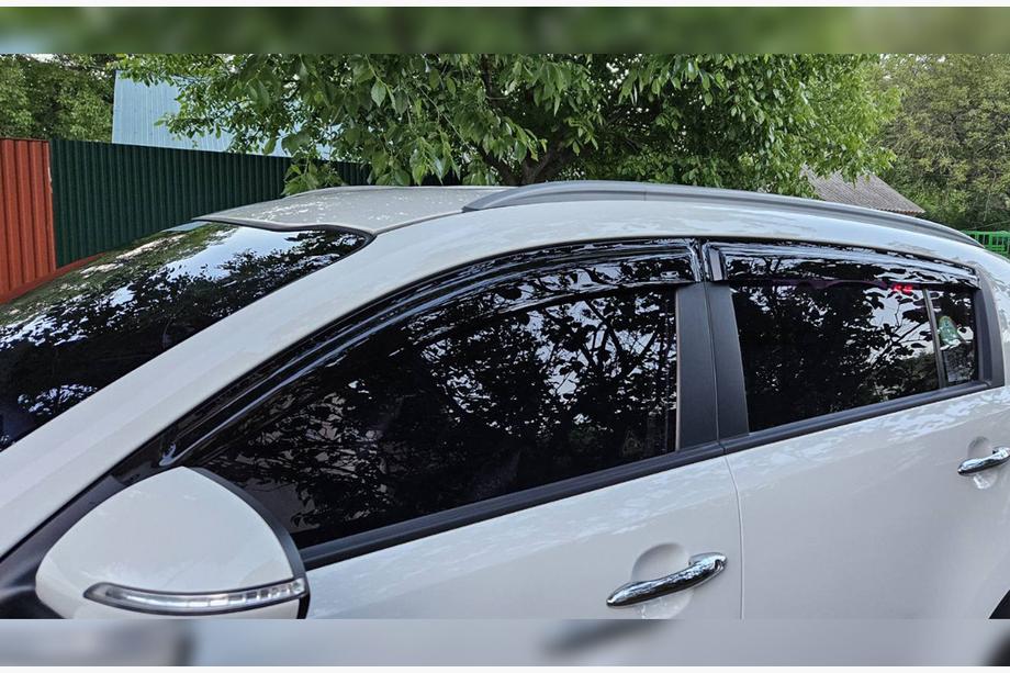 Kia Sportage 2010-2015 Déflecteurs de Fenêtre (4 pcs, HIC) Image
