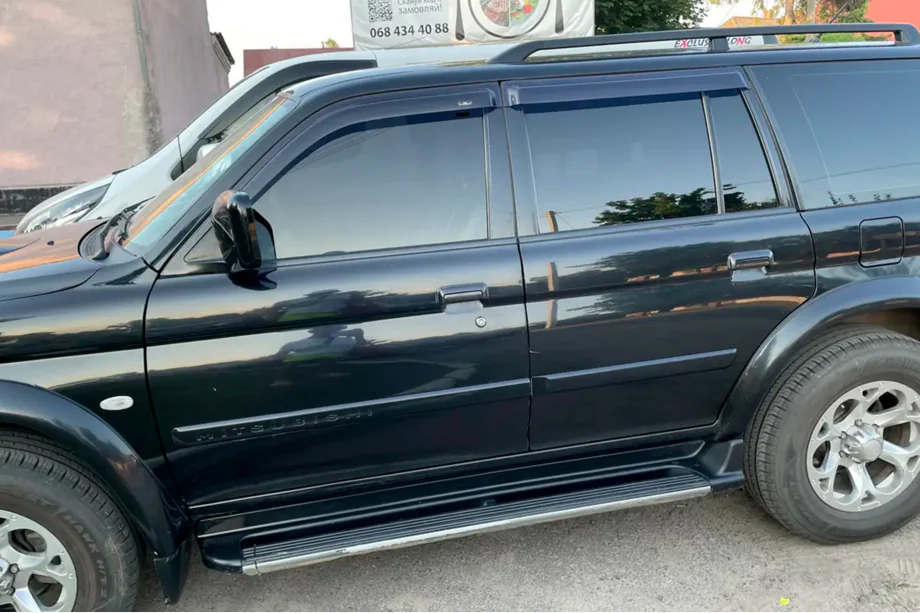 Mitsubishi Pajero Sport 1996-2007 Déflecteurs de Fenêtre (4 pcs, HIC) Image