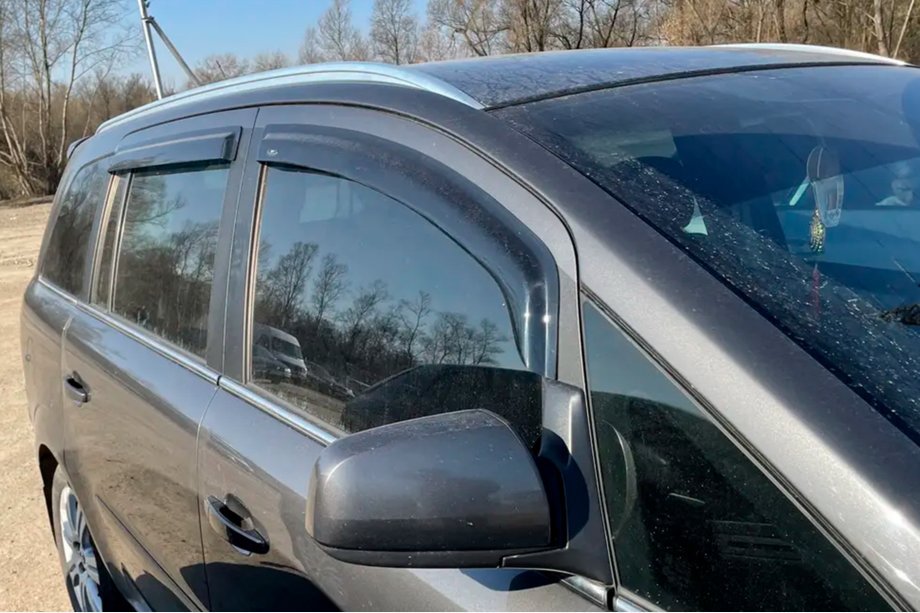 Opel Zafira B 2005–2011 Déflecteurs de Fenêtre (4 pcs, HIC) Image