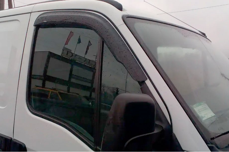 Renault Master 1998-2010 Déflecteurs de Fenêtre (2 pcs, HIC) Photo 6