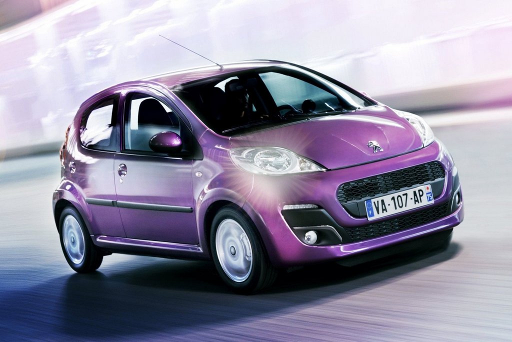 Présentation de la berline compacte de Peugeot 107