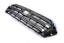 Toyota Land Cruiser 200 2007-2021 Calandre 2016-2021 (Design Stock) photo 1
