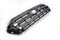 Toyota Land Cruiser 200 2007-2021 Calandre 2016-2021 (Design Stock) photo 3