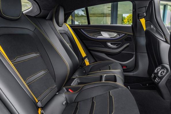 Revue de la Mercedes-Benz AMG GT 4 portes Coupé Sport Liftback Photo 11