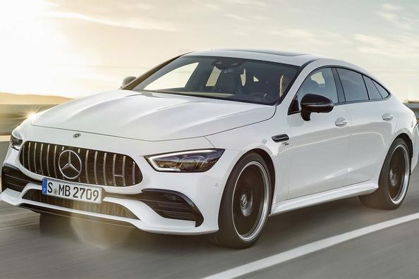 Revue de la Mercedes-Benz AMG GT 4 portes Coupé Sport Liftback Photo 6