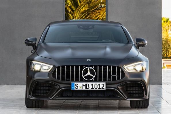 Revue de la Mercedes-Benz AMG GT 4 portes Coupé Sport Liftback Photo 5
