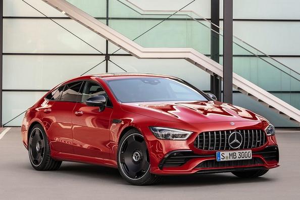 Revue de la Mercedes-Benz AMG GT 4 portes Coupé Sport Liftback Photo 3