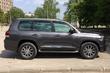 Nous vous proposons un restyling de la Toyota LandCruiser 200 photo 5