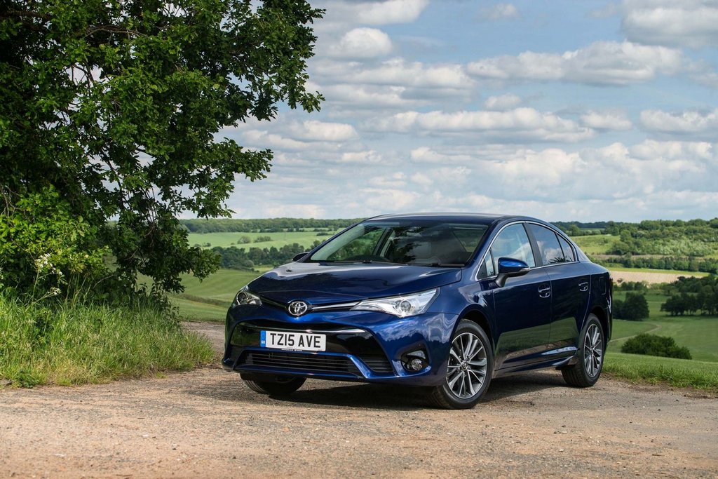 Présentation de la berline Toyota Avensis