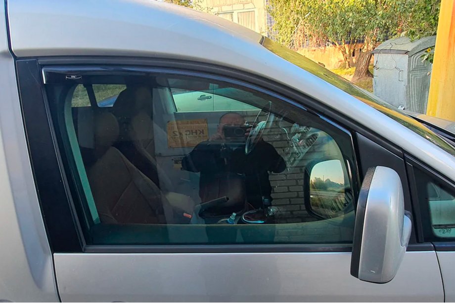 Volkswagen Caddy 2015-2020 Déflecteurs de vitre à encastrer (2 pcs, HIC) Image