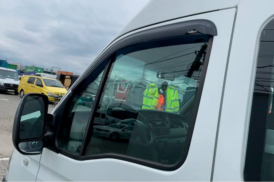 Nissan Interstar 2002-2010 Déflecteurs de Fenêtre (2 pcs, HIC) Image
