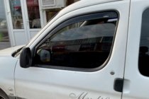 Peugeot Partner 1996-2008 Déflecteurs de vitre à encastrer (2 pcs, HIC) photo 1
