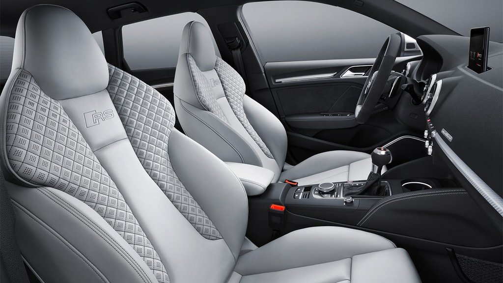 Sport cinq portes à hayon Audi RS3 Sportback