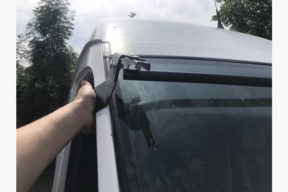 Volkswagen LT 1995-2006 Casquette de pare-brise (noir brillant, 5mm) Photo 8