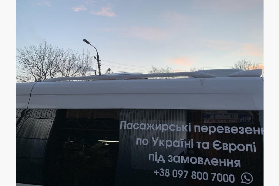 Mercedes Sprinter W906 2006–2018 Barres de toit (apprêtées pour peinture) Photo 4