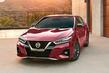 Étendard de la berline Nissan Maxima dans une forme actualisée photo 1
