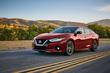 Étendard de la berline Nissan Maxima dans une forme actualisée photo 4