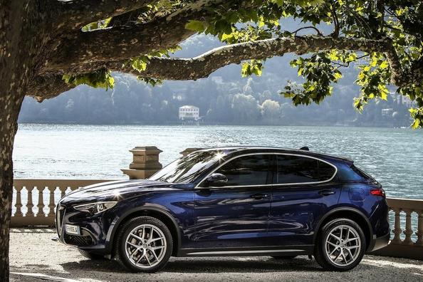 Présentation crossover compact Alfa Romeo Stelvio