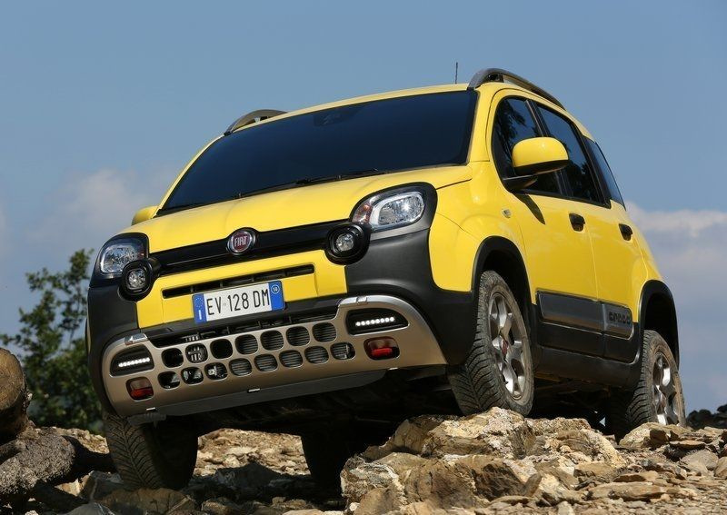Modification tout-terrain de la Fiat Panda Cross à hayon