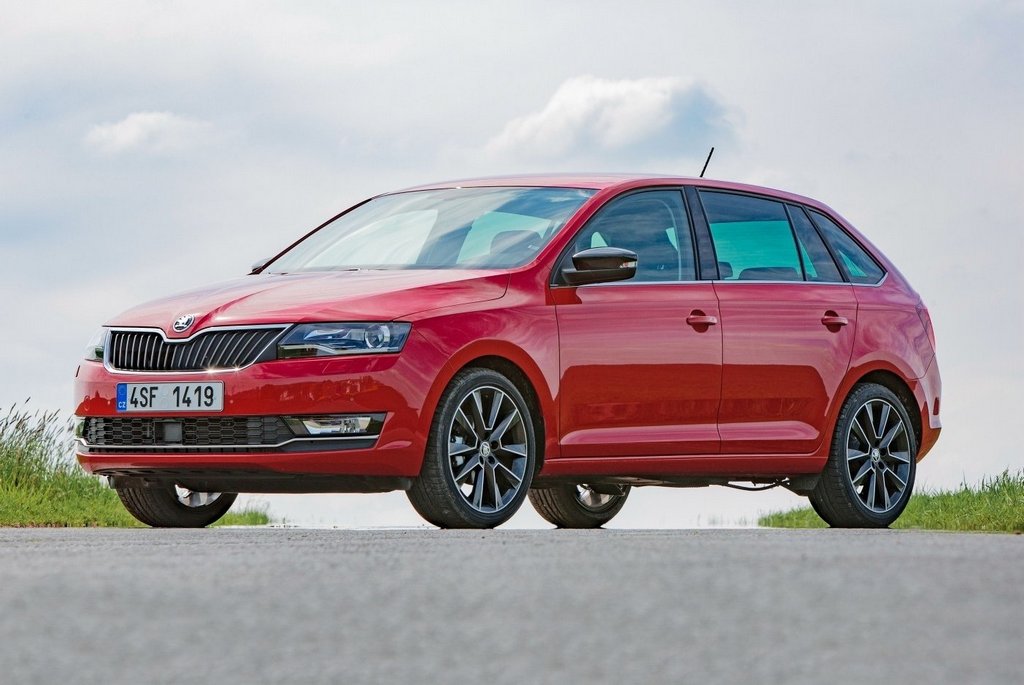 Mise à jour du modèle de la berline Skoda Rapid Spaceback