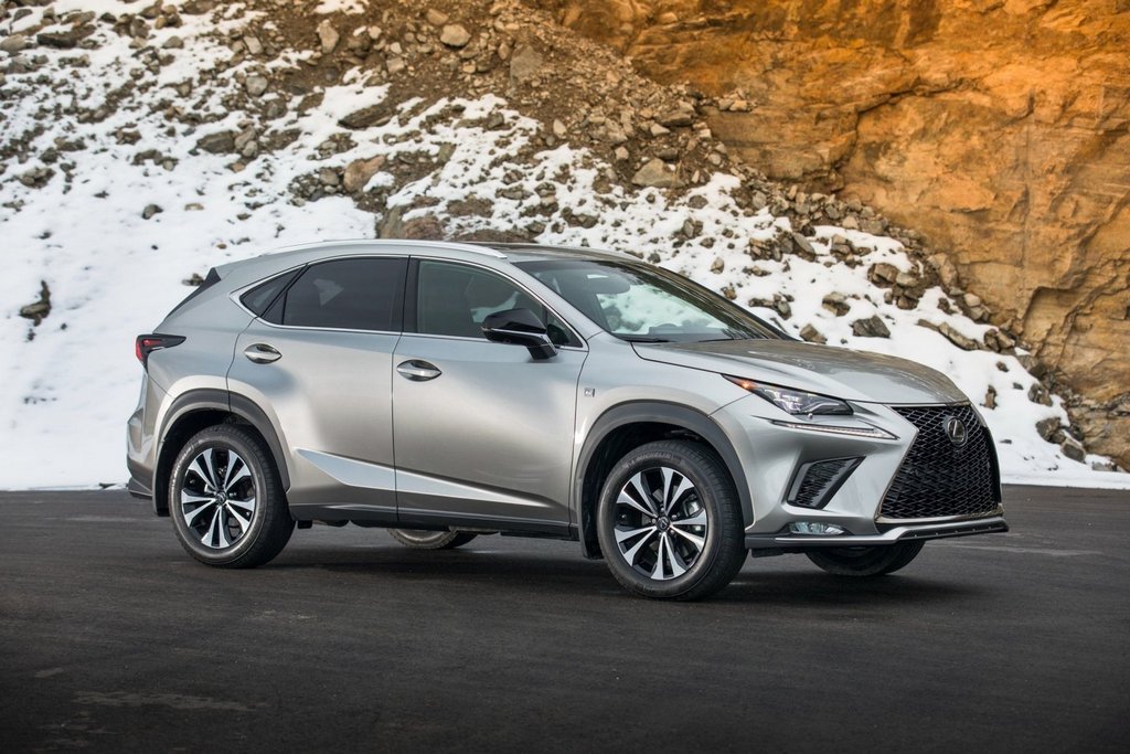 Un crossover Lexus NX