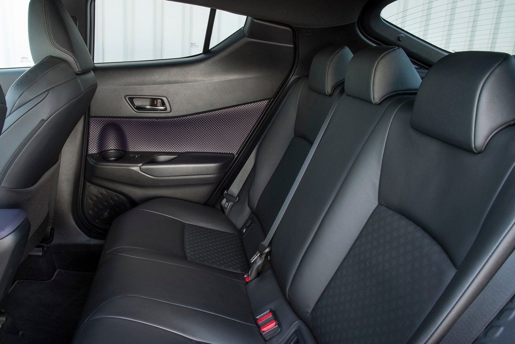 Examen de croisement Toyota C-HR