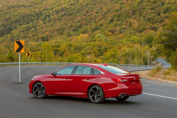 Présentation de la dixième génération de la berline Honda Accord Photo 12
