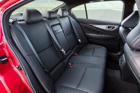 Actualisée de la modification de la prime de la berline Infiniti Q50 Photo 7