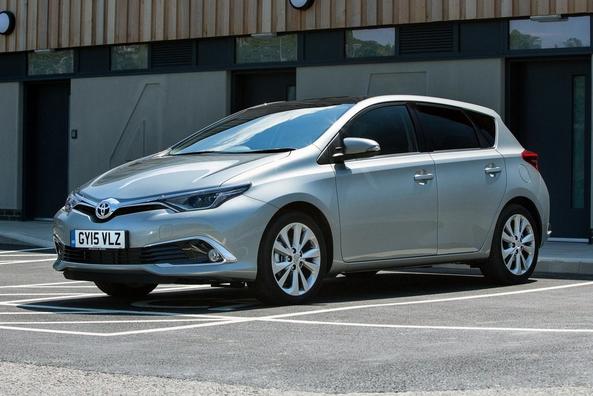 Examen de la Toyota Auris à hayon cinq portes