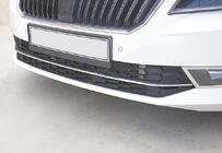 Skoda Superb 2015-2024 Couvre pare-chocs avant OmsaLine (3 pcs, inox) photo 1