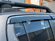 Toyota Hilux 2015- Déflecteurs de vitres avec moulure chromée (4 pcs, Niken) photo 7
