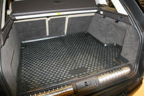 Range Rover Sport 2014-2022 Tapis de coffre (sans barres de toit) (Novline) SUV photo 3