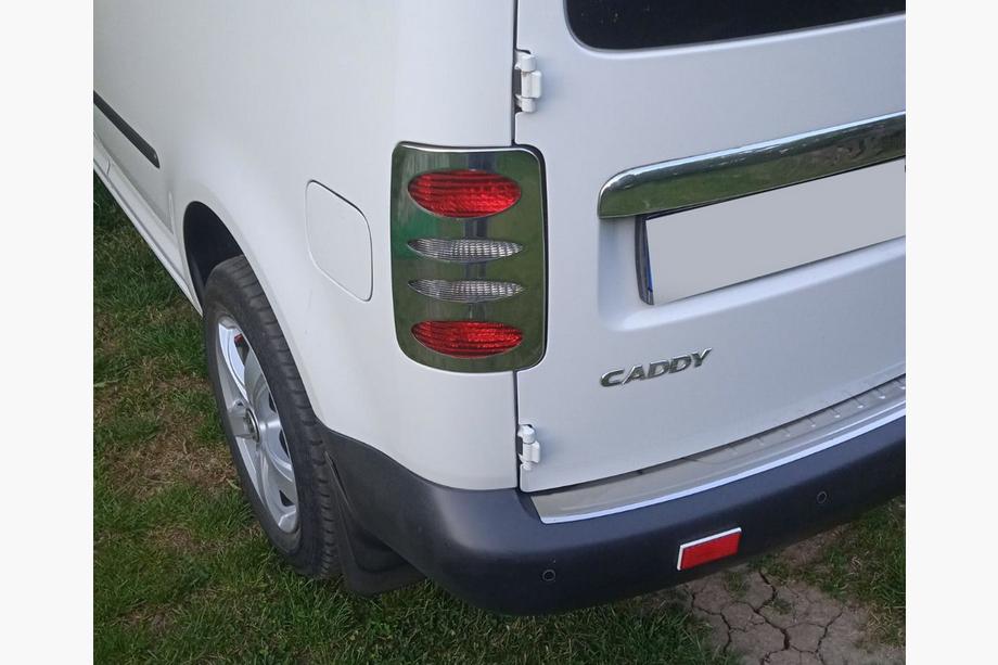 Volkswagen Caddy 2004-2010 Caches Feux Arrière Chromés V2 (2 pcs, Inox) Carmos - Acier Inoxydable Turc Image