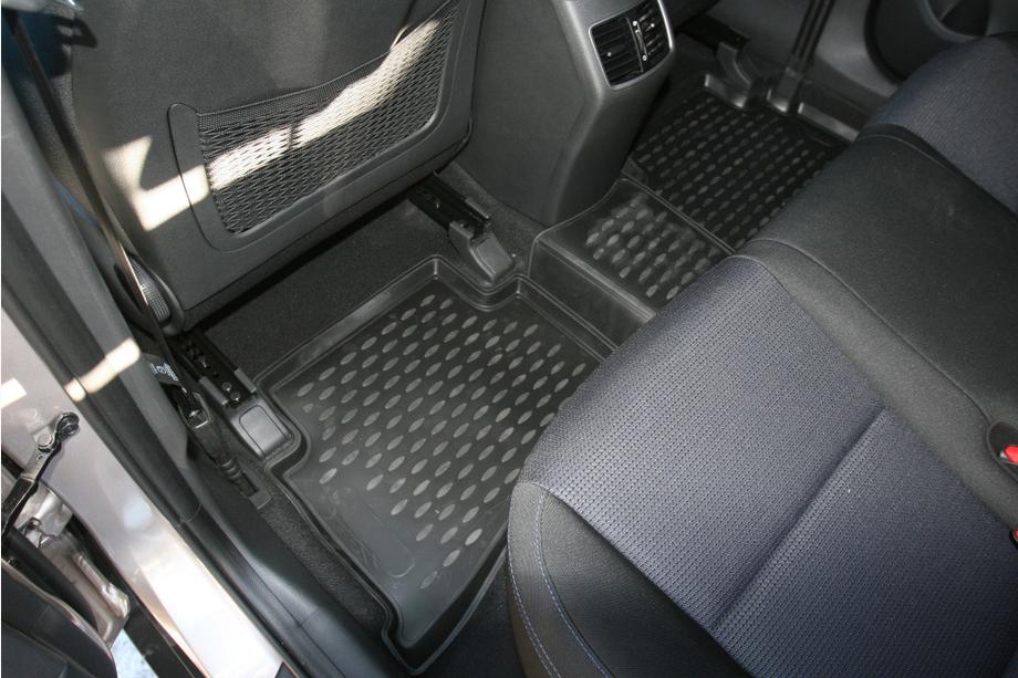 Hyundai Tucson TL 2016-2021 Tapis de sol en caoutchouc 3D pour habitacle (4 pcs, Novline) Photo 4