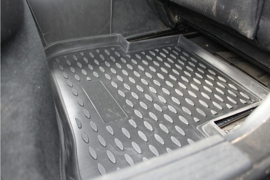 Mercedes C-class W204 2007-2015 Tapis de sol en caoutchouc (4 pcs, Novline) Photo 3