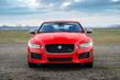 L’examen de la qualité de première berline Jaguar XE photo 2