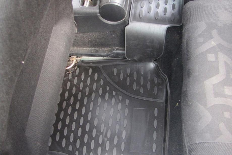 Volkswagen Golf 4 1997-2006 Tapis de sol en caoutchouc (4 pcs, Novline) Photo 3