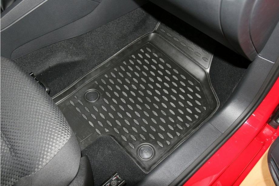 Volkswagen Jetta 2011-2018 Tapis de sol en caoutchouc (4 pcs, Novline) Photo 3