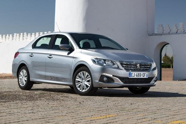 Restaylingoviy berline Peugeot 301